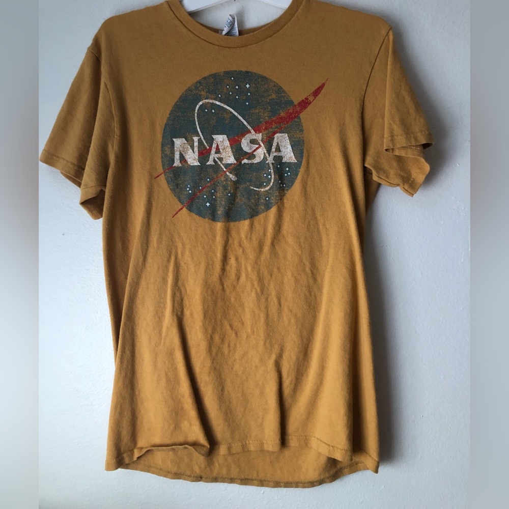 Dark yellow NASA Tshirt